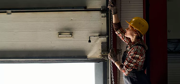 Addressing Common Garage Door Stoppage Issues in Oakbank, MB